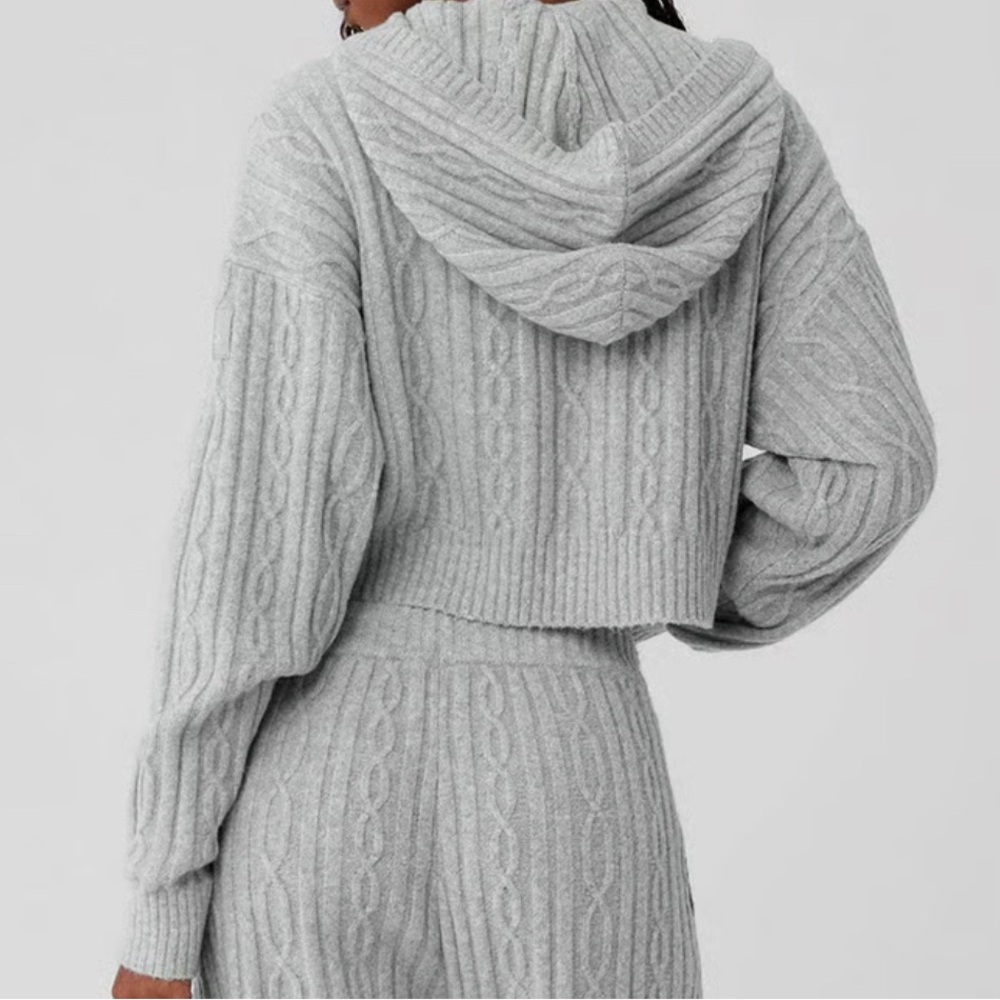 ALO Yoga Gray Cable Knit Women's Sweater